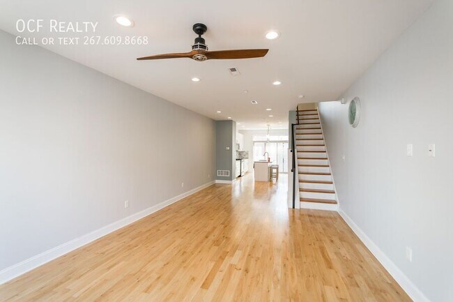 Building Photo - Large Modern Point Breeze Townhome with Ro...