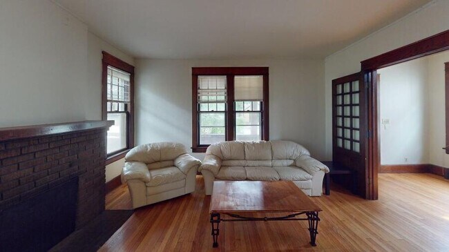 Building Photo - 1145 S. Forest-1145SF