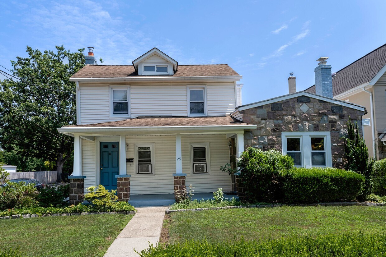 Foto principal - 25 Greenview Ave