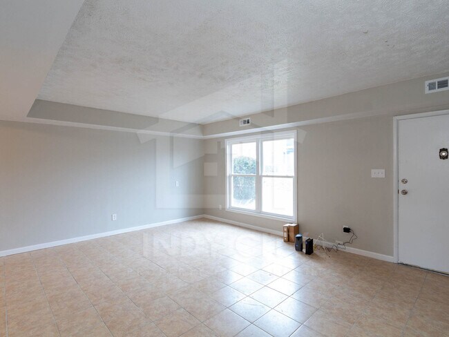 Building Photo - 3281 Ashley Ln