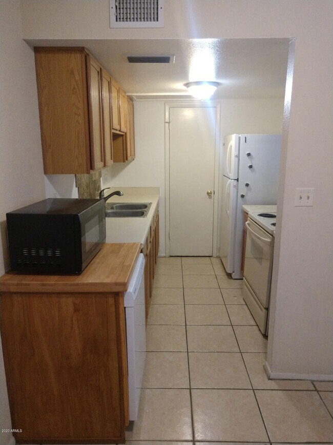 Foto del edificio - 4028 S 45th St