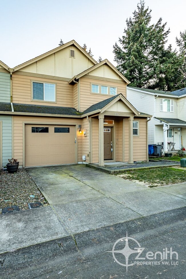 Building Photo - Waived Application Fees! Cozy 3 Bedroom En...