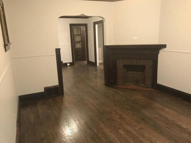 Building Photo - 3614 West 120th Street #01