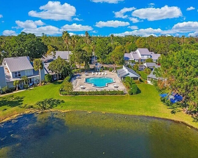 Foto del edificio - 3355 Timberwood Cir
