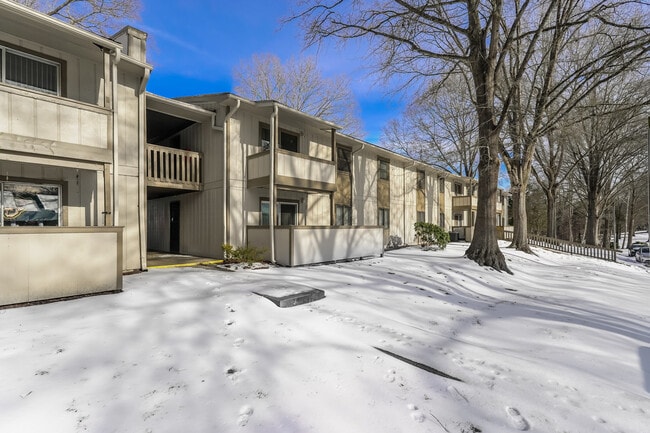 Photo - 2205 Sunderland Rd Townhome