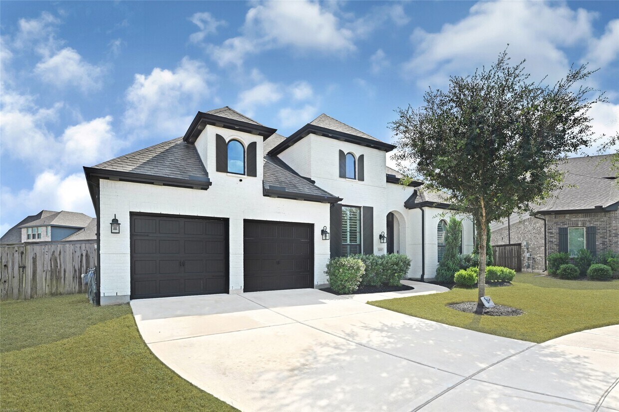 Building Photo - 30707 Bent Tree Ct