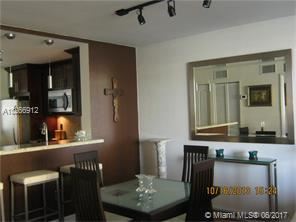 Foto del edificio - 4000 NE 169th St