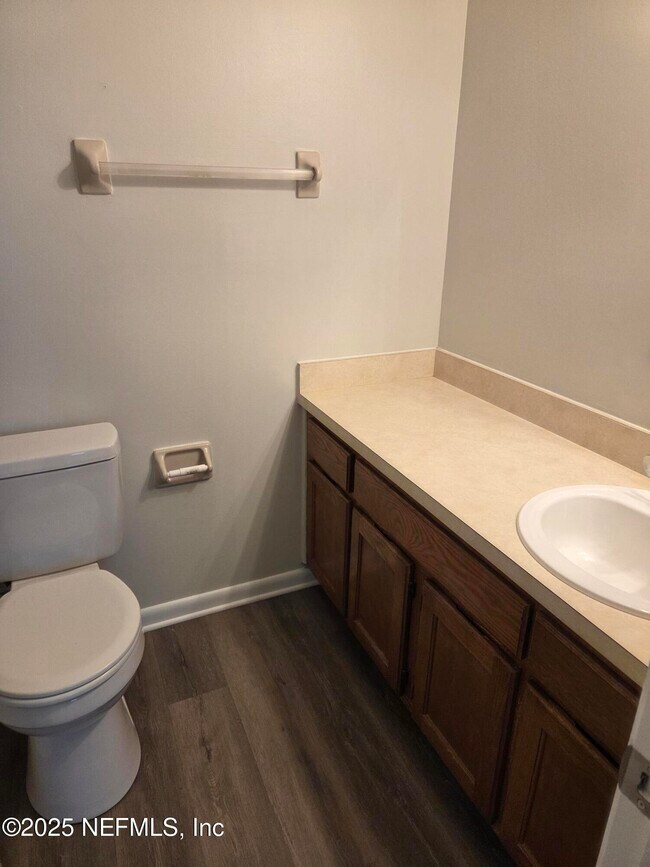 Foto del edificio - 1681 Dogwood Cir