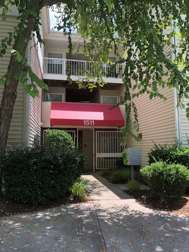 Building Photo - 1511 Graduate Ln