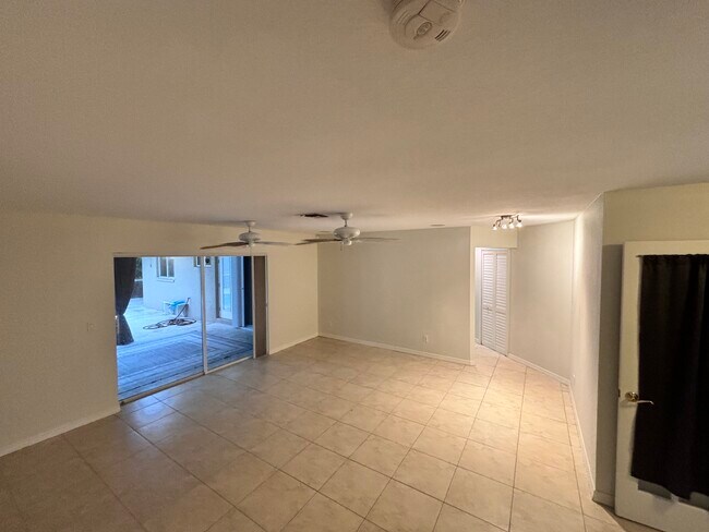 Living room 1 - 17449 Homewood Rd