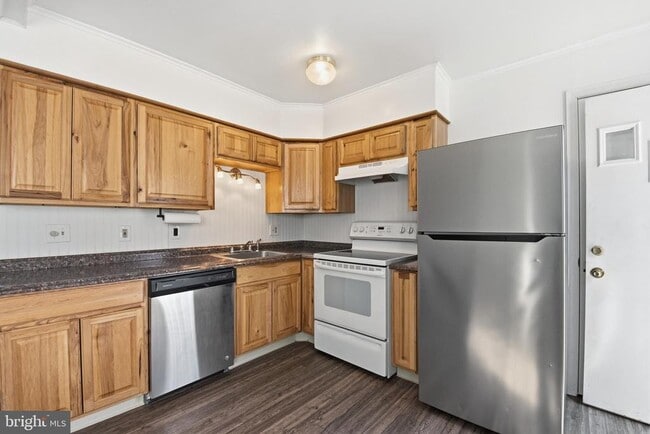 Foto del edificio - 1469 Cedarhurst Rd