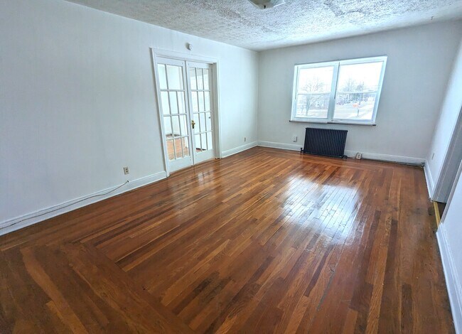 Foto del edificio - 7620 Hamilton Ave