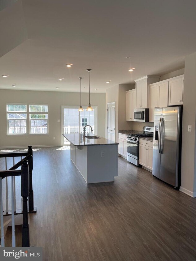 Foto principal - 4521 Landsdale Pkwy