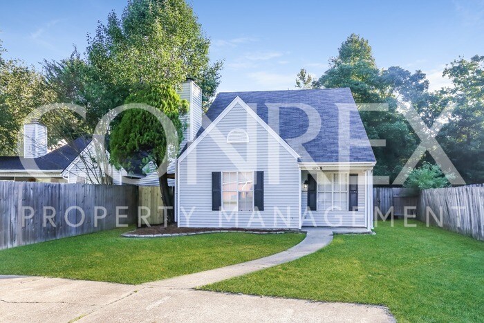Primary Photo - Nice Home in Brandon with Privacy Fenced Yard