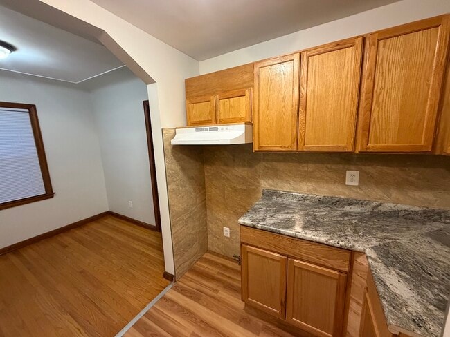 Foto del edificio - 14999 Lincoln Ave