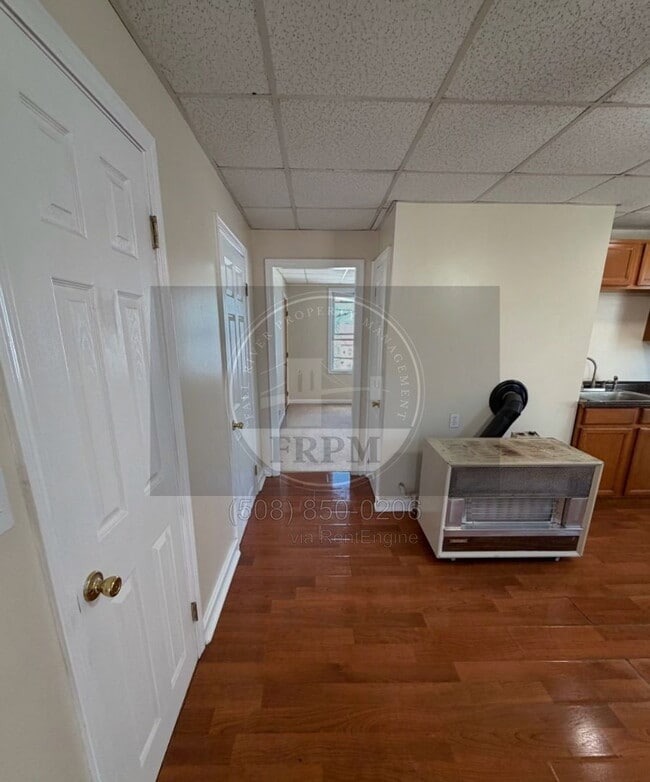 Building Photo - 207 Rodman St