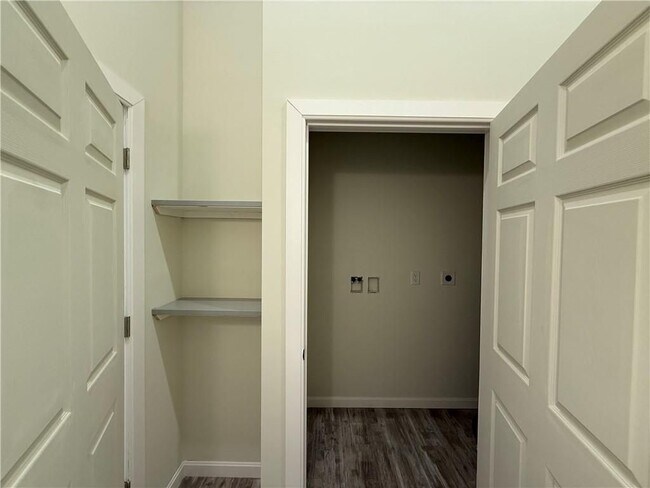 Foto del edificio - 327 Pine St