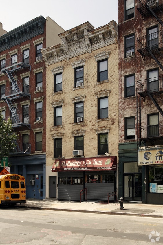 Primary Photo - 321 E Houston St