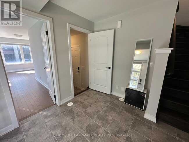 Building Photo - 21 Gothenburg Ln