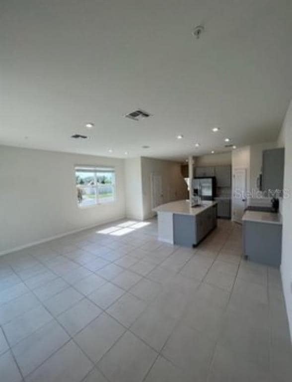 Building Photo - 10559 Salt Grove St