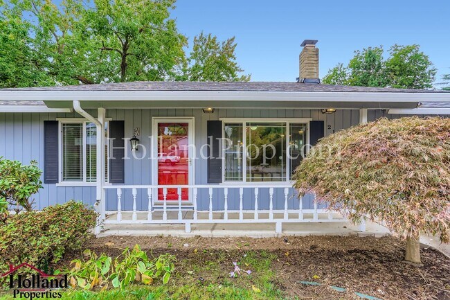 Foto del edificio - Gorgeous 3 Bedroom Home with fence yard Av...