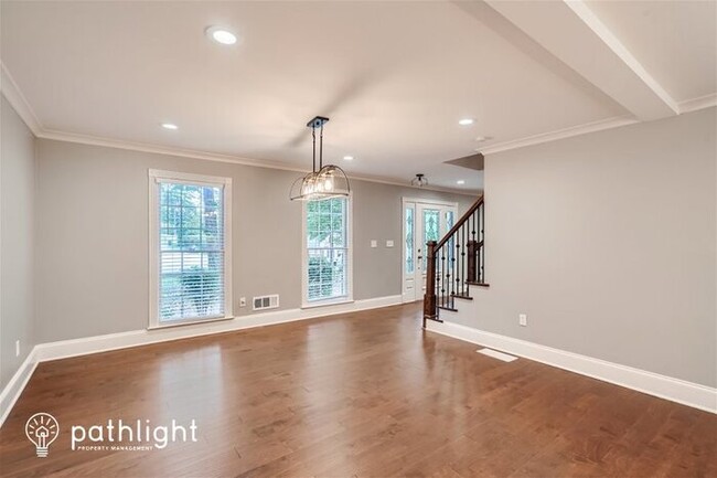 Building Photo - 865 Glen Ridge Dr SW, Lilburn, GA, 30047