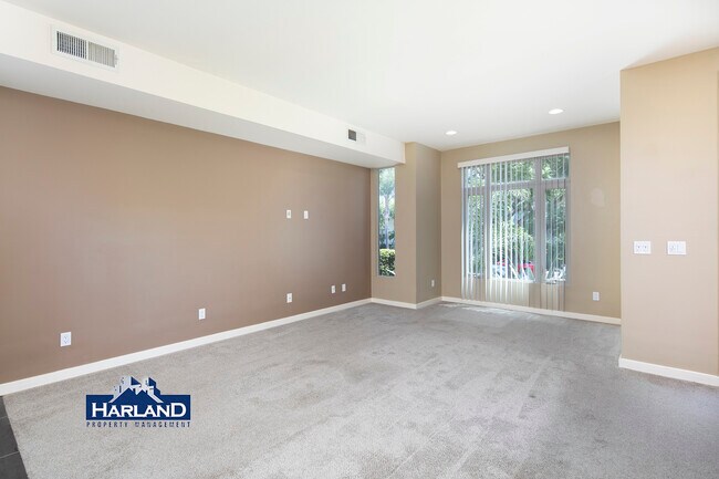 Foto del edificio - 3528-3538 Indiana Street Unit 3528-