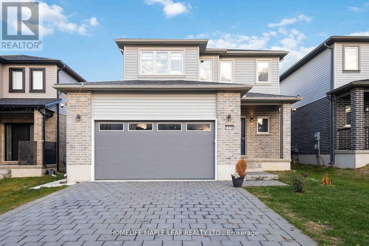 Photo principale - 1576 Dylan St