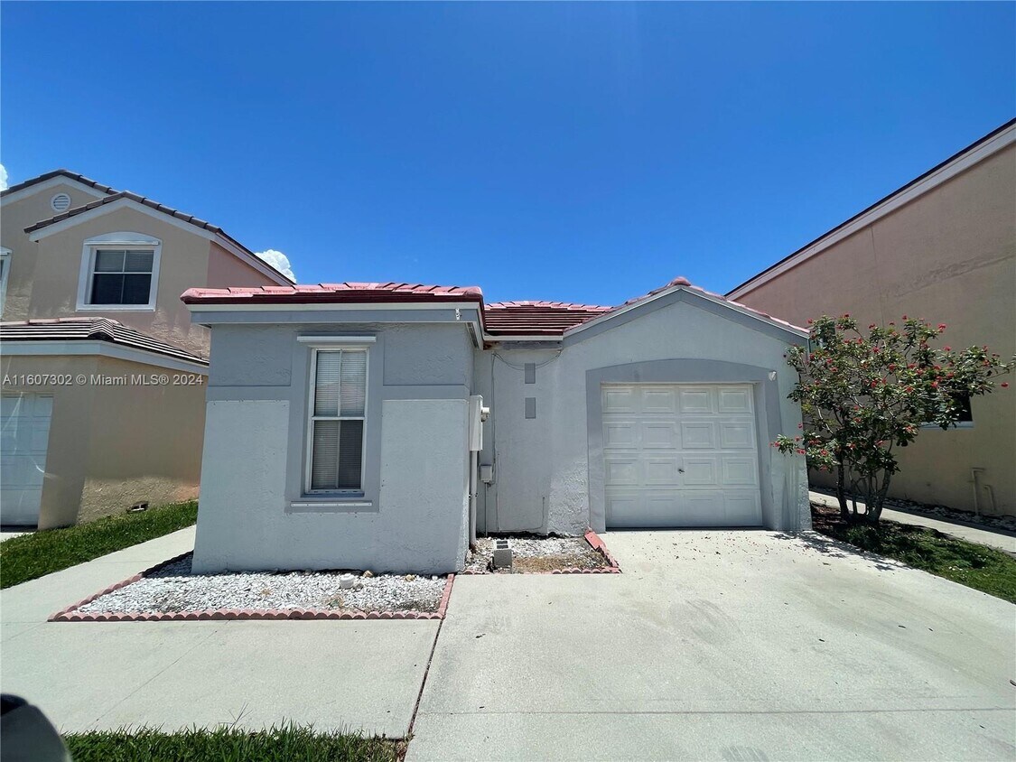Primary Photo - 6237 Seminole Terrace