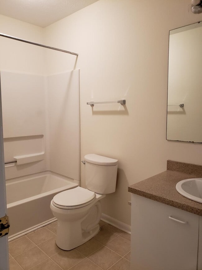 Foto del edificio - 6788 Willowbrook Dr