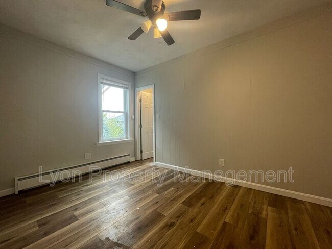 Foto del edificio - 412 Elm St