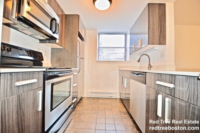 Photo - 457 Centre St Apartment