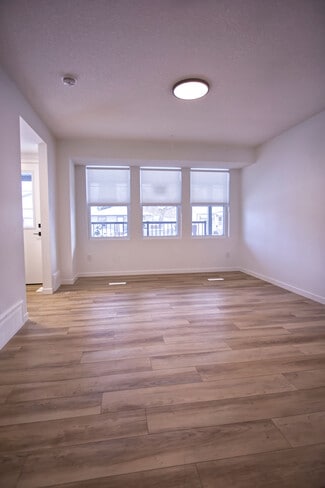 Building Photo - 12135-12146 46 St NW