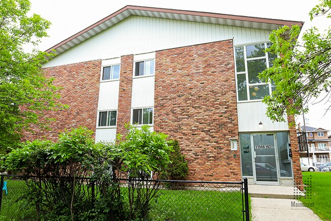 Photo du bâtiment - NAITside Court II Apartments