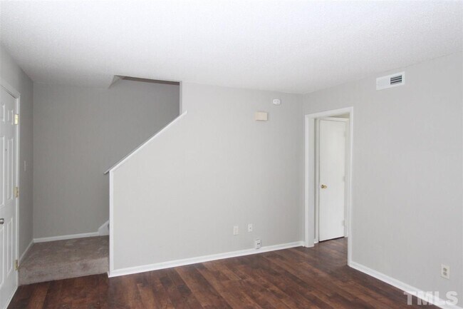 Building Photo - 1014 Addison Pl