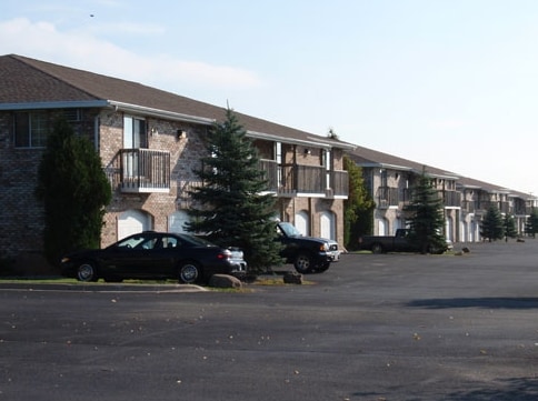 Sunrise Park Apartments - 5472 W Michaels Dr Appleton, WI 54913 ...