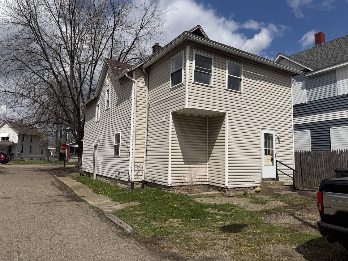 Foto del edificio - 934 4th St NW