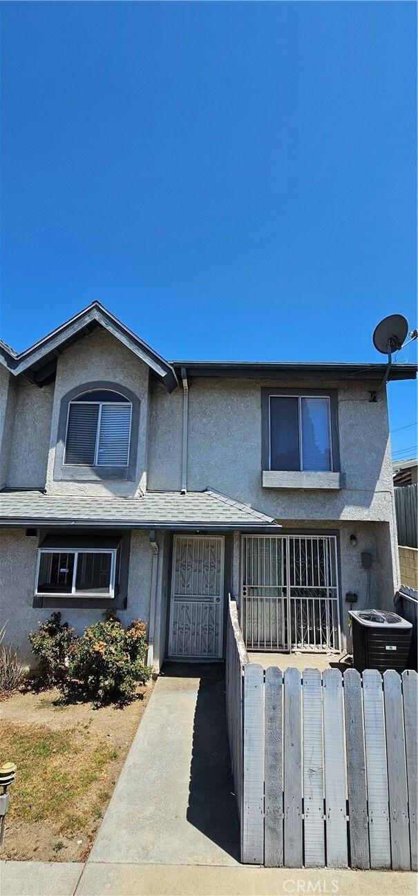 Building Photo - 8150 Loren Ln