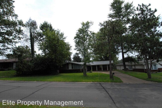 Foto del edificio - 4 br, 2 bath House - 12420 Merrick Drive