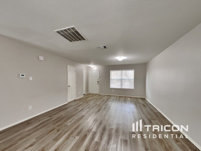Foto del edificio - 1042 Condor Dr