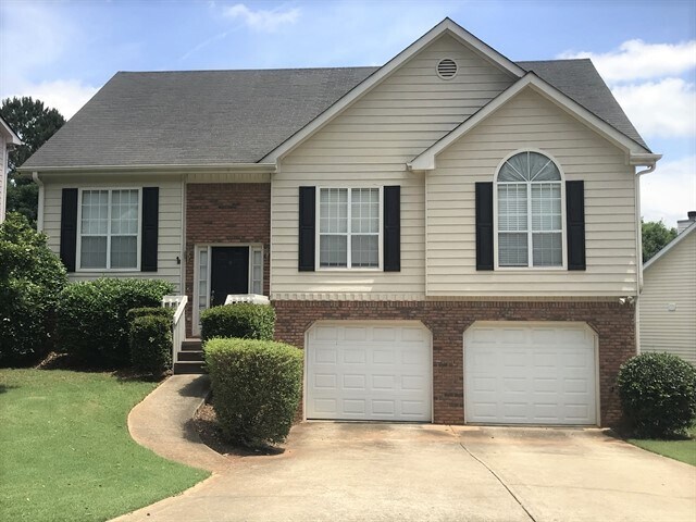 Primary Photo - 4718 Vineyard Court SE