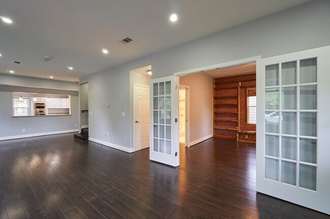 Foto del edificio - 3200 Bunker Hill Rd