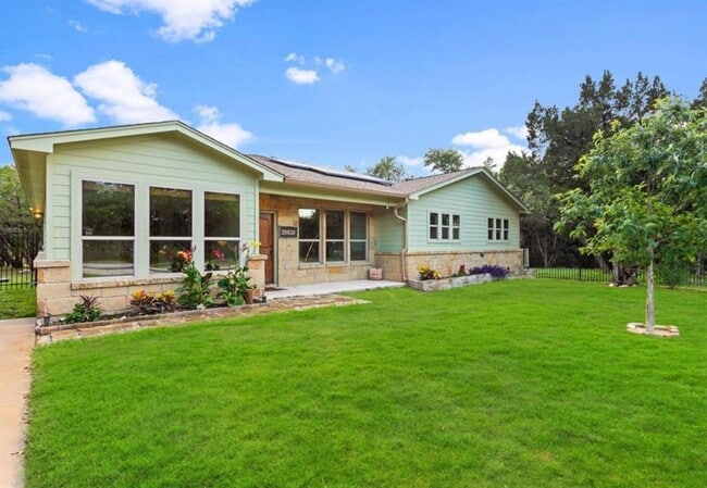 Foto del edificio - 20603 Ridgeview Rd