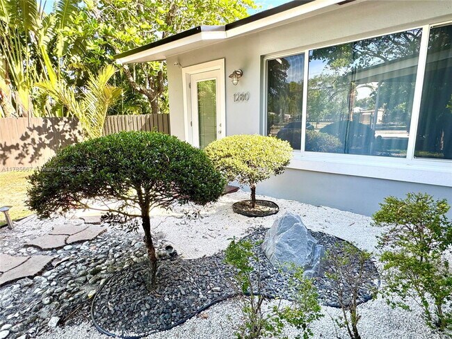 Foto del edificio - 1280 NE 38th St