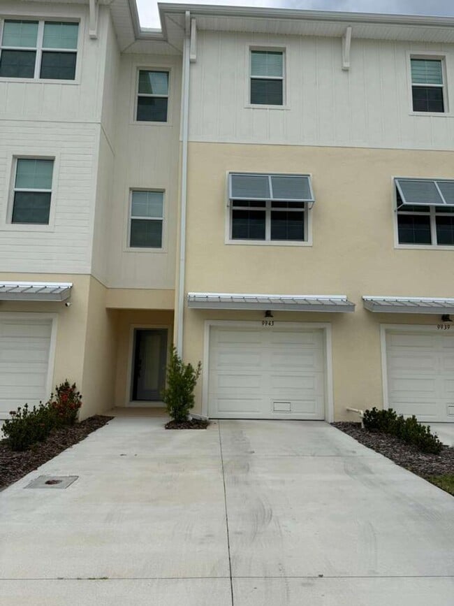Luxury Living in Seminole – Home Available for Rent | 3bed|3bath - Luxury Living in Seminole – Home Available for Rent | 3bed|3bath
