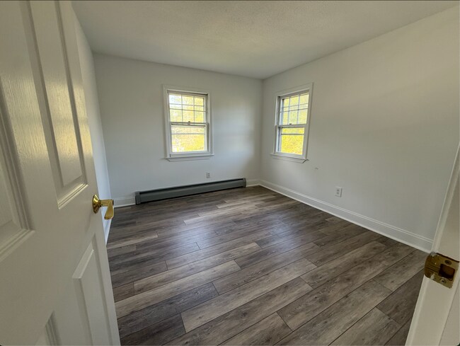 Foto del edificio - 143 E High St