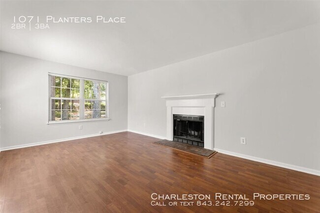 Building Photo - 1071 Planters Pl