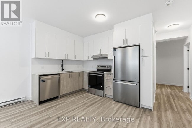 Building Photo - 1373 Louis Ln