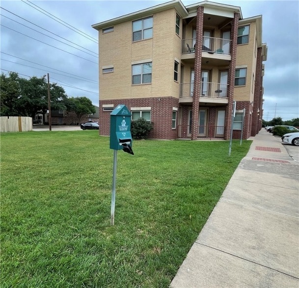 Photo - 1915 Dartmouth St Apartment