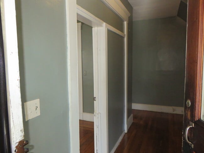 Building Photo - 379 Winthrop Ave